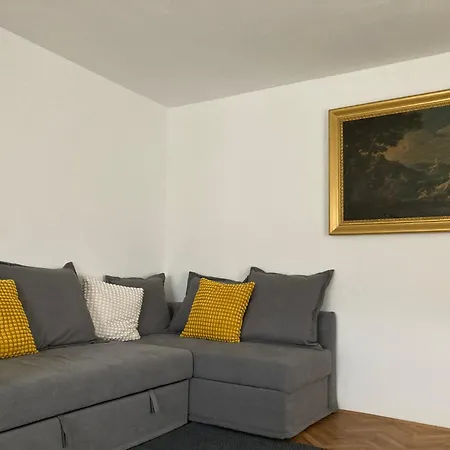 Apartma Mamut *